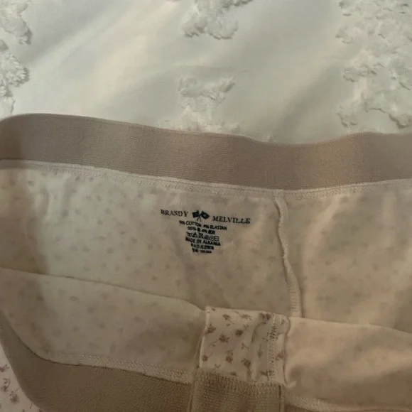 Brand new NWOT Brandy Melville pajama set - Picture 3 of 7
